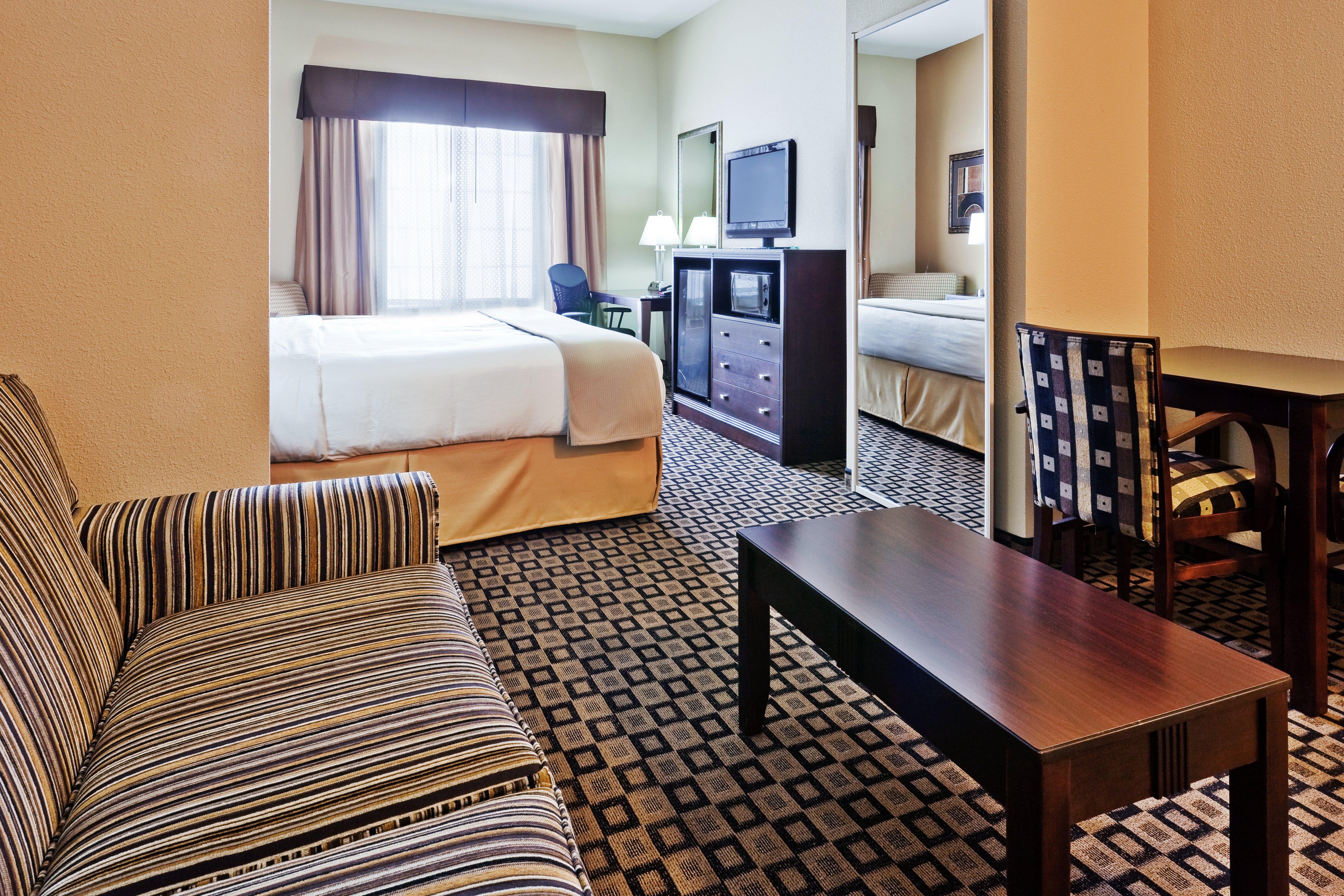 Holiday Inn Express & Suites Clovis By Ihg Luaran gambar