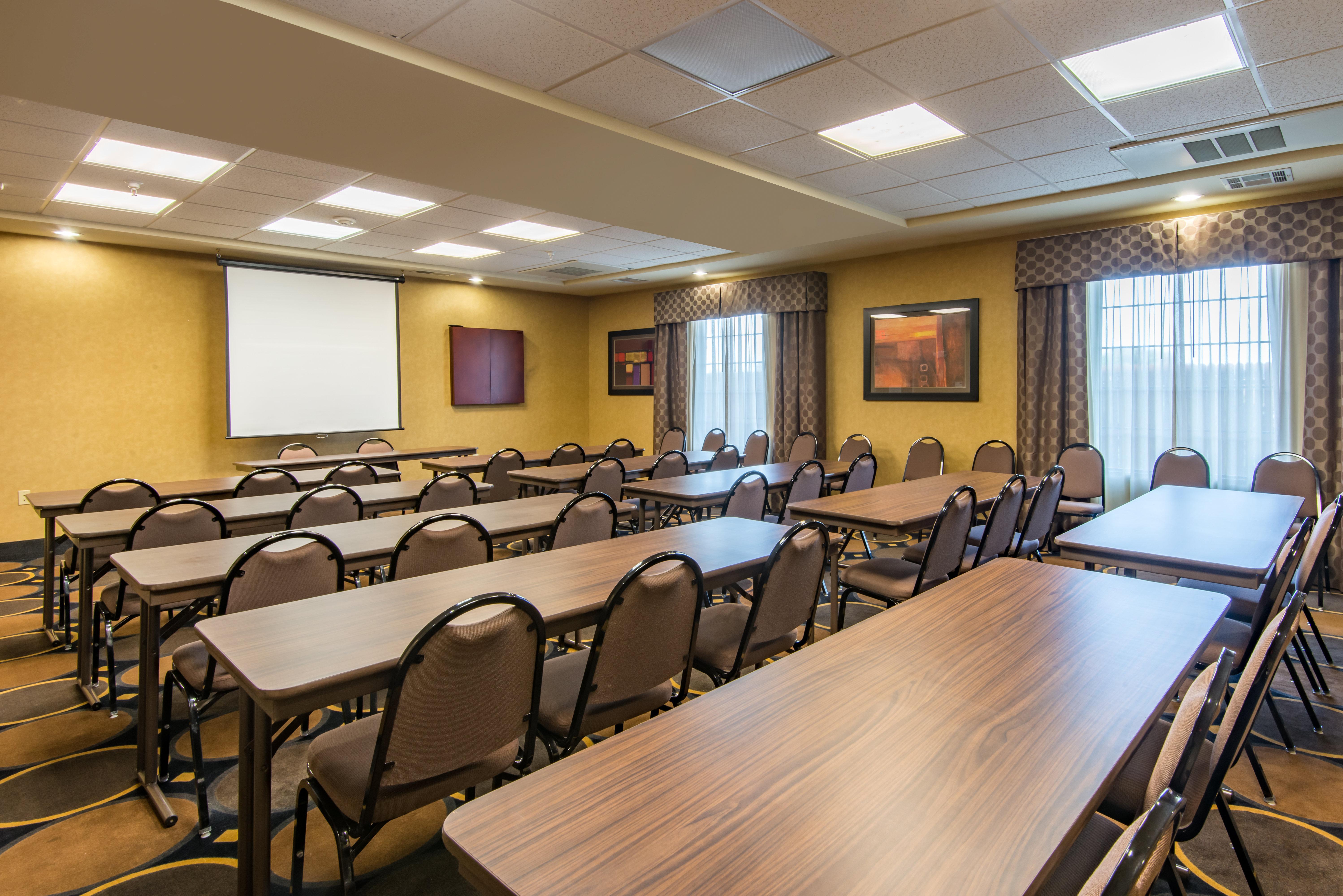 Holiday Inn Express & Suites Clovis By Ihg Luaran gambar