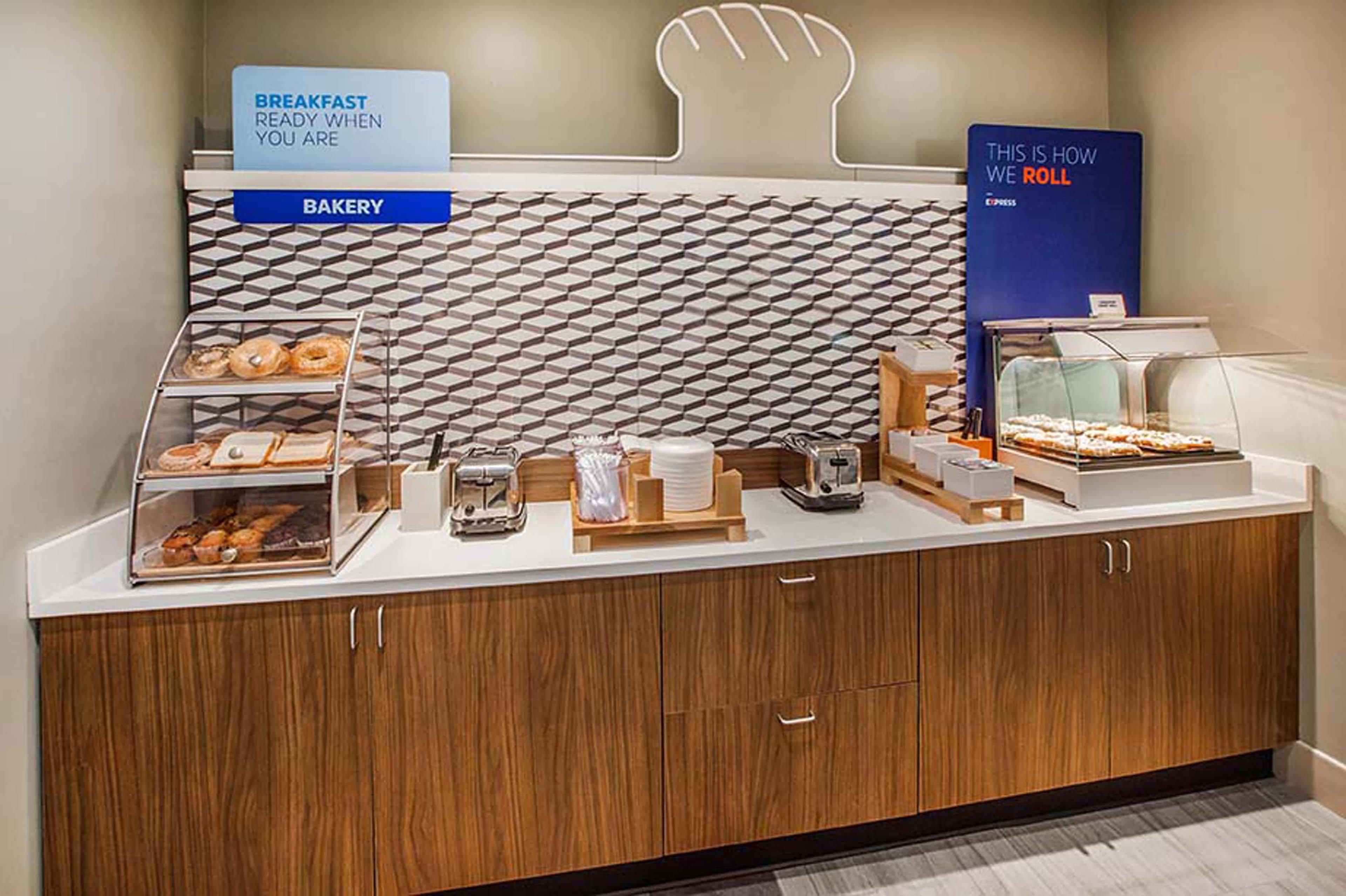 Holiday Inn Express & Suites Clovis By Ihg Luaran gambar