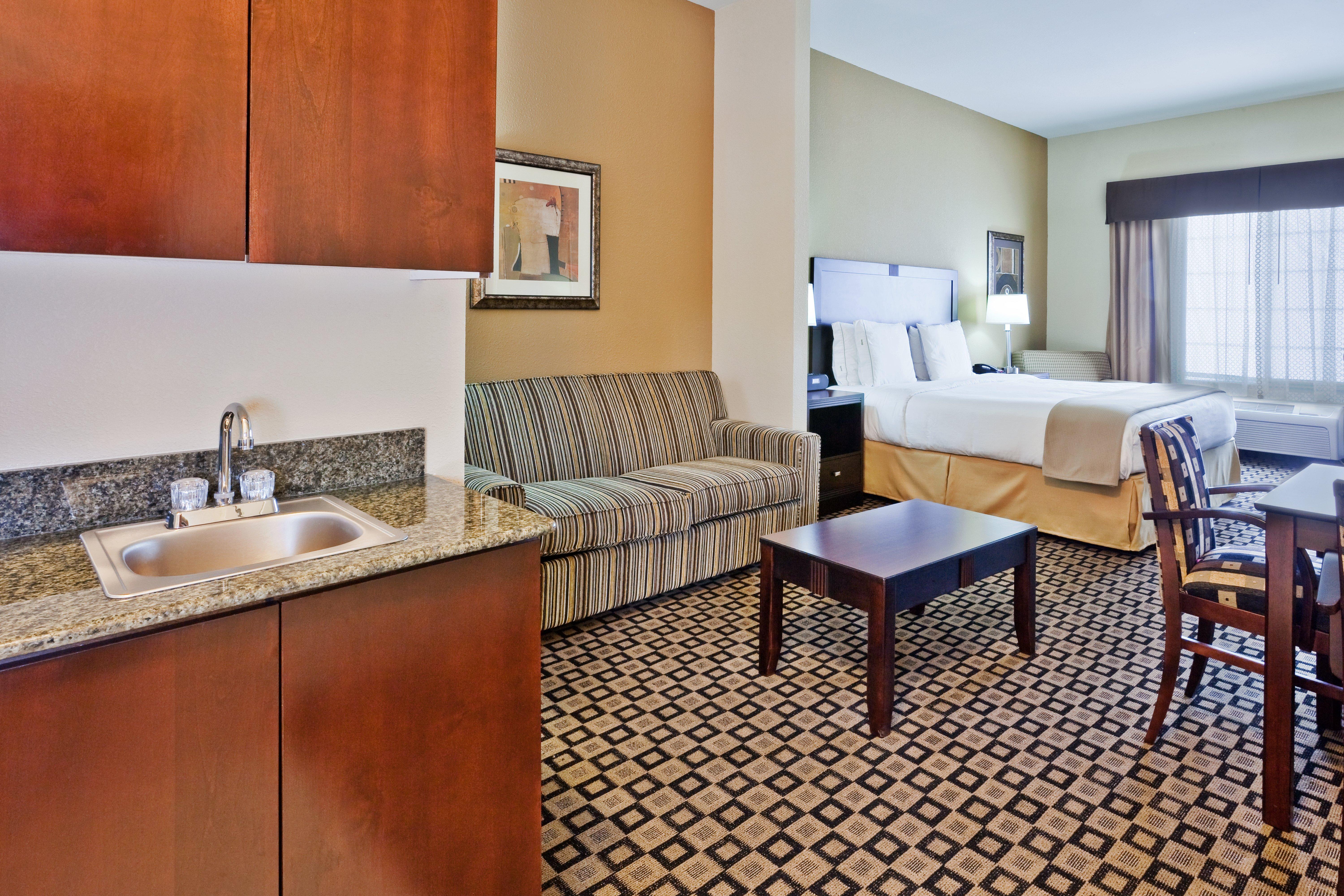 Holiday Inn Express & Suites Clovis By Ihg Luaran gambar