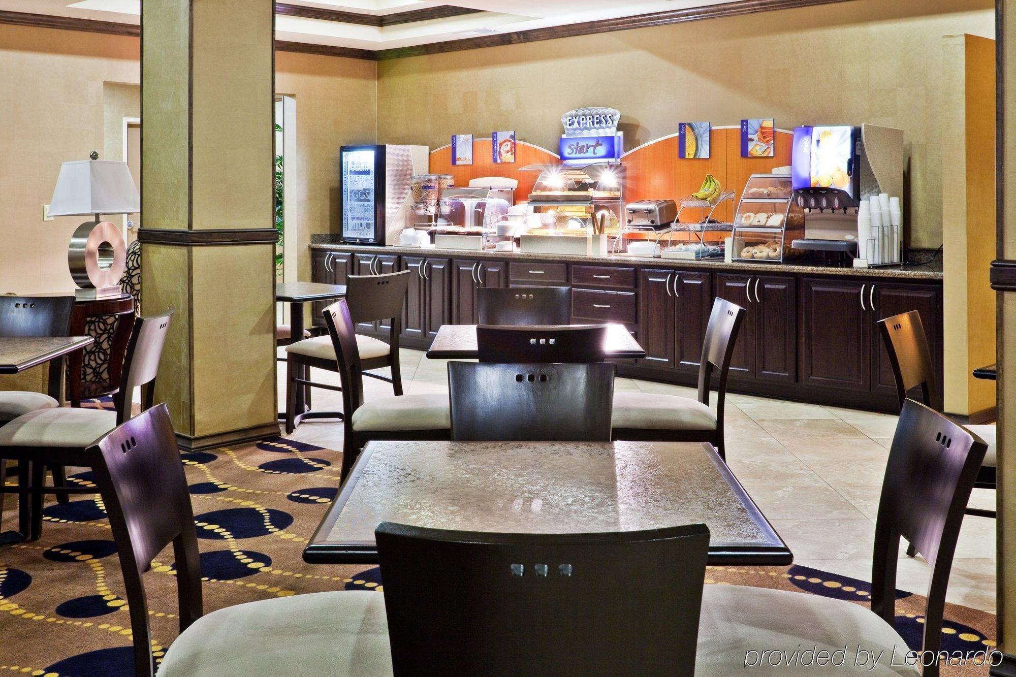 Holiday Inn Express & Suites Clovis By Ihg Restoran gambar