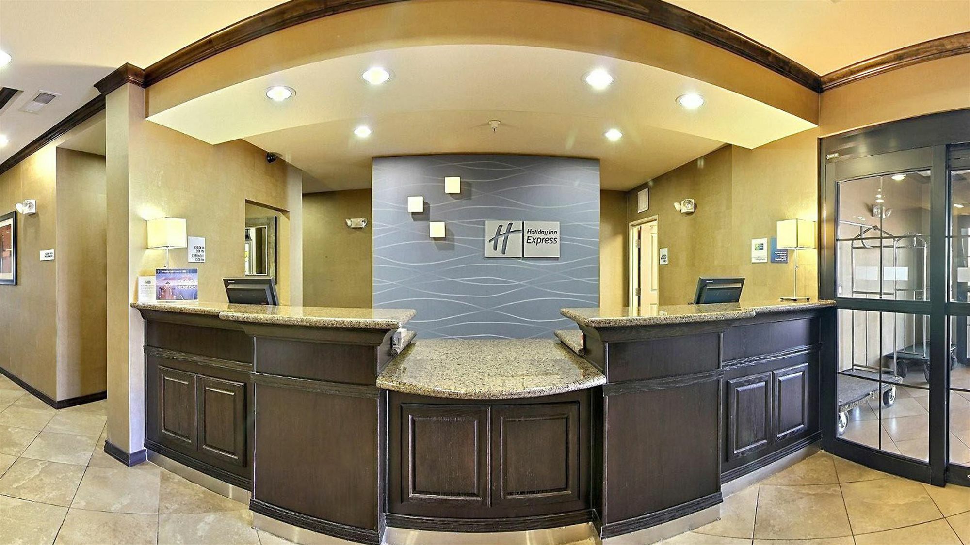 Holiday Inn Express & Suites Clovis By Ihg Luaran gambar
